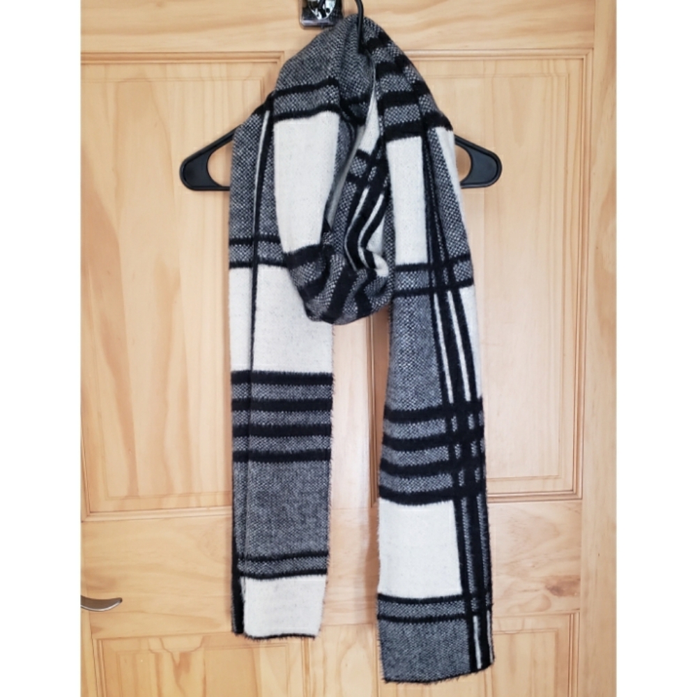 Zara black, white, and gray scarf